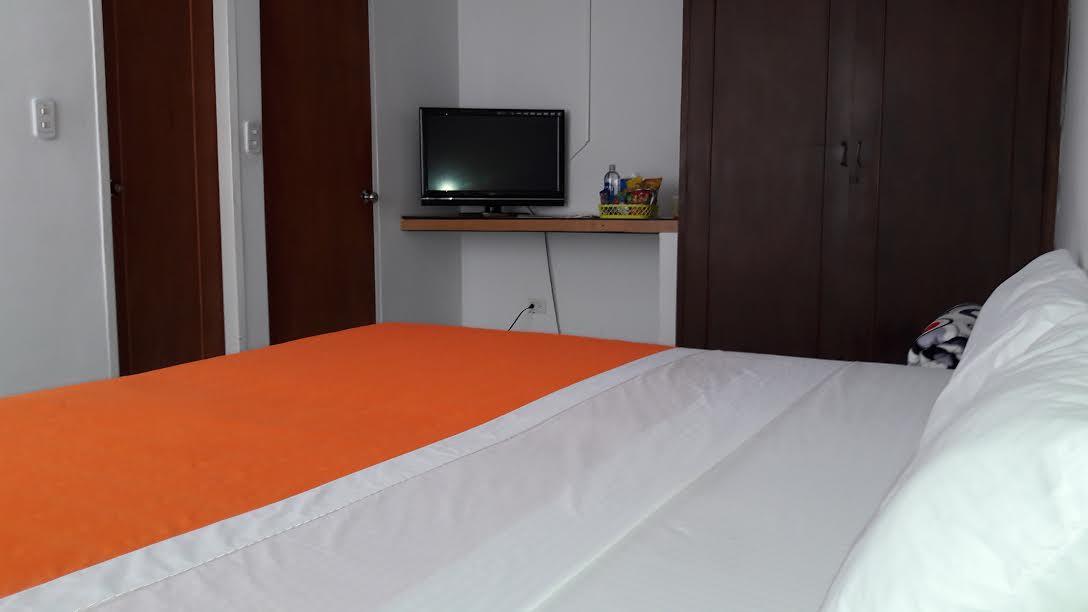 Hostal Deluxe Santander Манисалес Экстерьер фото
