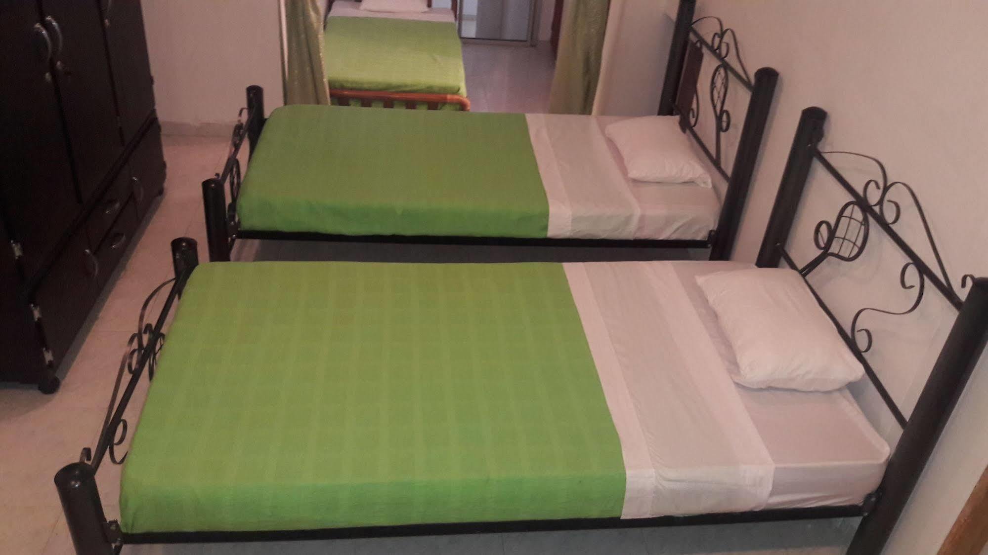 Hostal Deluxe Santander Манисалес Экстерьер фото